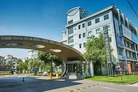 杨浦独栋厂房 - 2376平可研发 - 生产可办环评