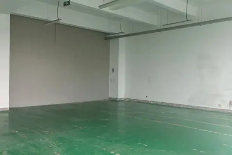 周浦医学中心 - 大场地研发楼出租 - 配电高 - 场地宽 - 半层私密