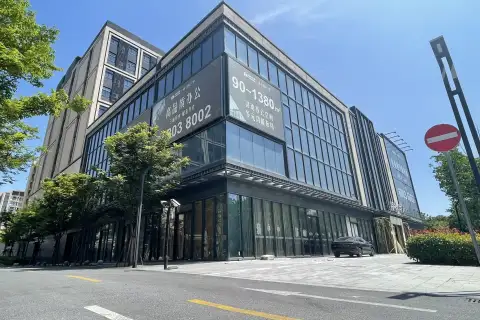 周浦地铁站 - 精装修写字楼 - 甲级标准 - 闹中取静 - 商场上盖