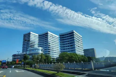 嘉定地铁站 - 国家级园区 - 甲级写字楼办公 - 300平起租