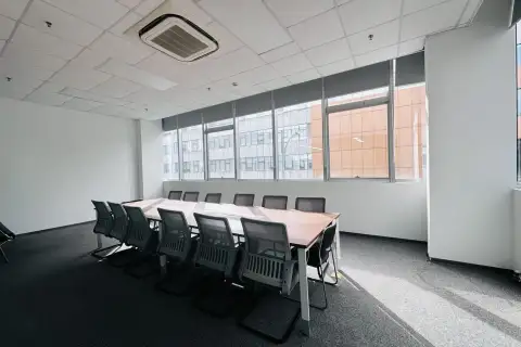 金桥地标 - 双地铁围绕 - 250平精装办公 - 花园环境 - 食宿齐全