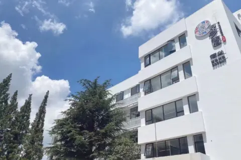 紧邻上海南站 - 德必创意园整层629精装修办公室拎包入驻