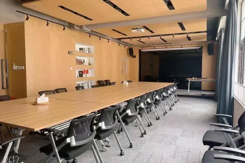 张江医疗器械园 - 可做研发办公 - 300平起带装修