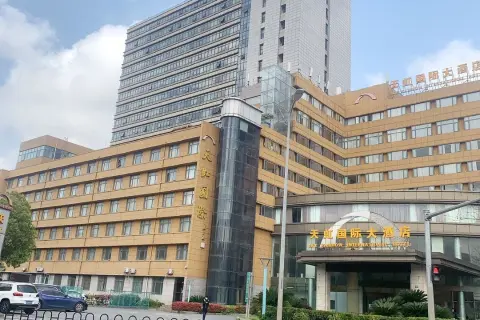 惠南办公室 - 可研发可办公 - 价格实惠 - 主干道进出 - 200平起