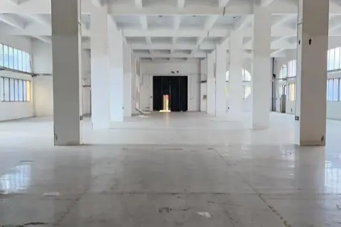 金桥地铁口 - 可做104地块实验室 - 500平标准仓库出租 - 价格实惠