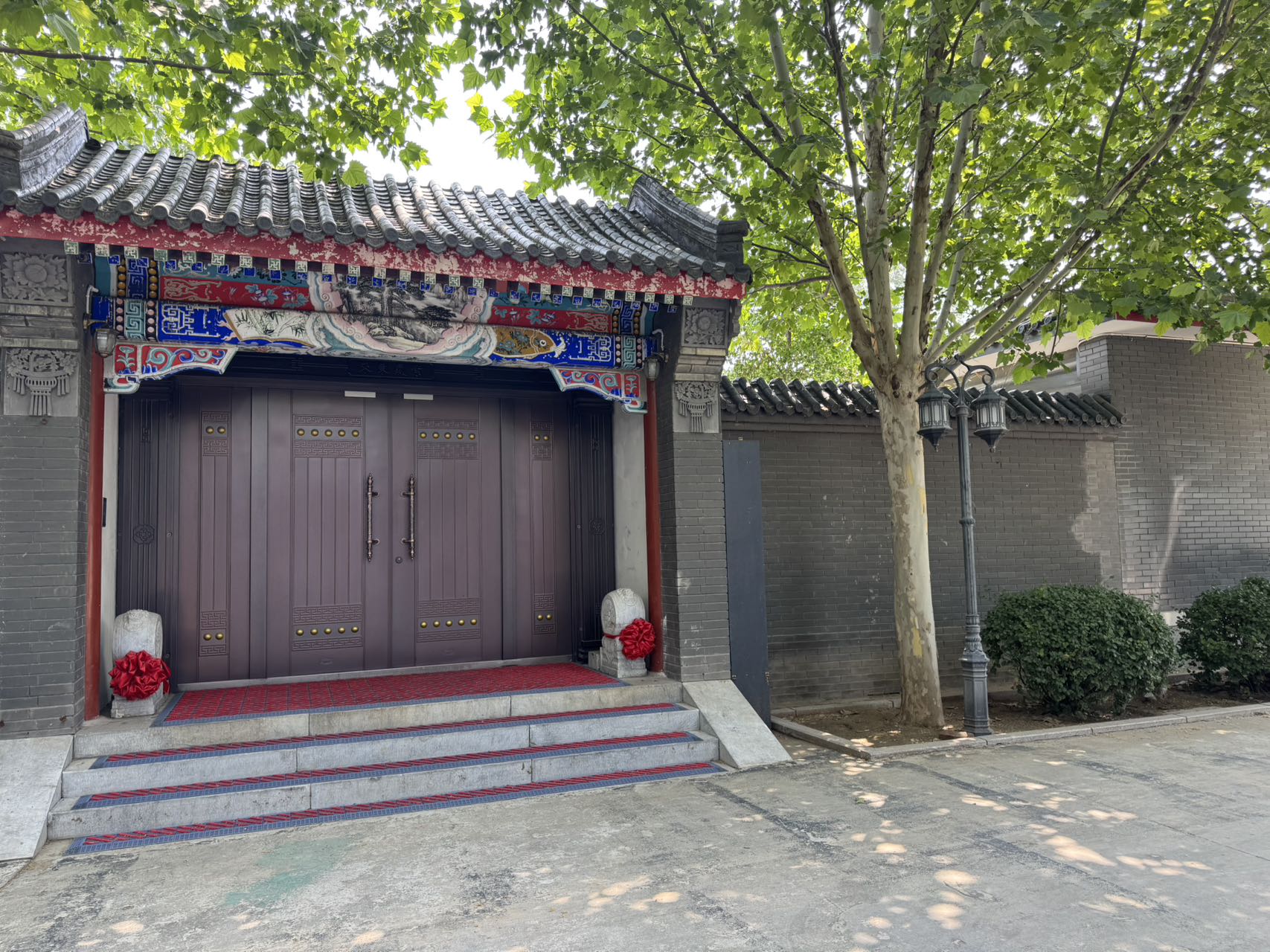西南四环世界公园附近四合院2000平独门独院