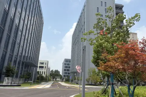莘庄工业全新办公研发楼175平精装修办公室出租