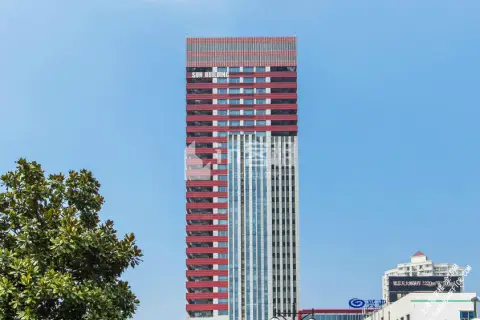伸大厦